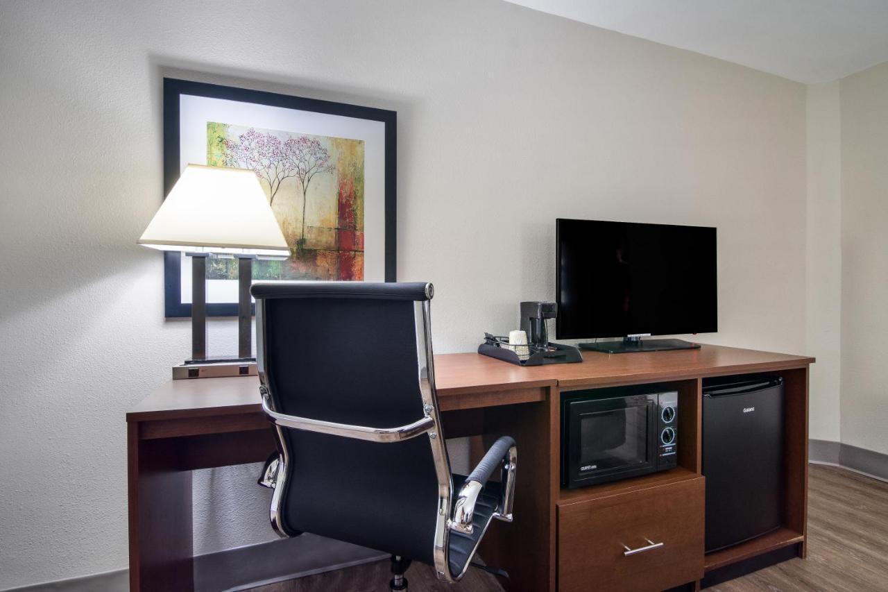 Highpoint The Townhouse Inn מראה חיצוני תמונה